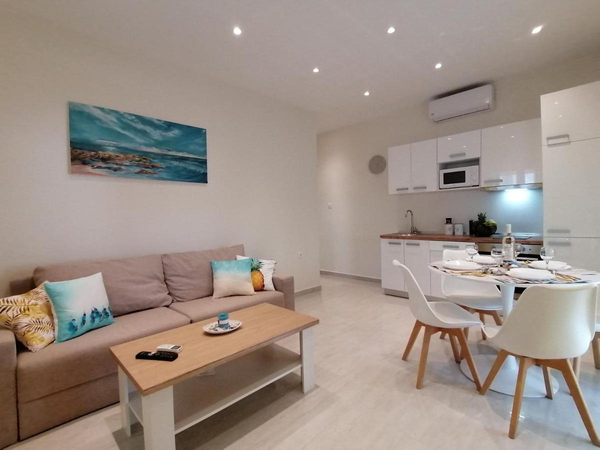 Sea Pleasure Apartment Peraía Exterior foto